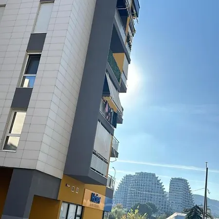 View Premium Апартаменты Тирана