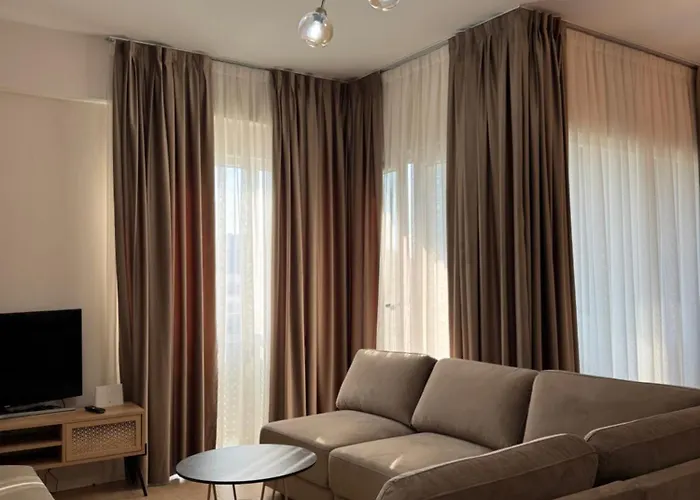 View Premium تيرانا